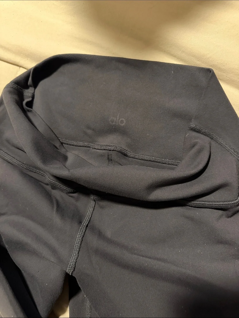 ALO Yoga grey Leggings with Subtle Logo medium size